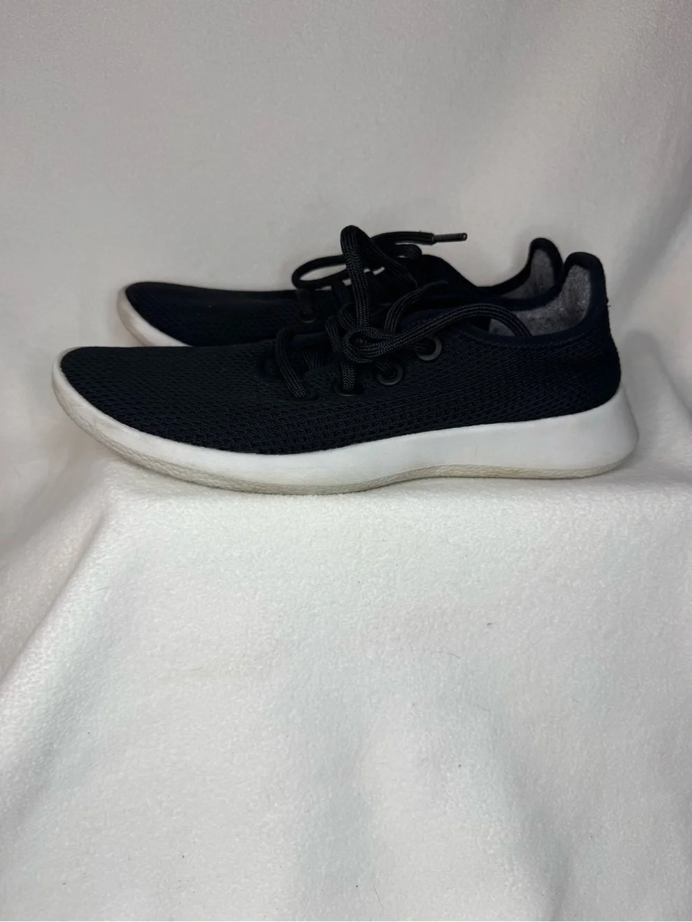 Allbirds Tree Runners Womens 8 Black White Lightweight Mesh Sneakers Shoes